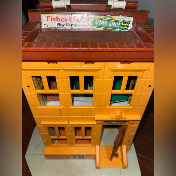 Fisher Price Sesame Street Playhouse - Picture 13 of 13